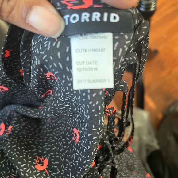 Torrid Floral Print Strappy Neck Georgette Tank - Picture 5 of 6